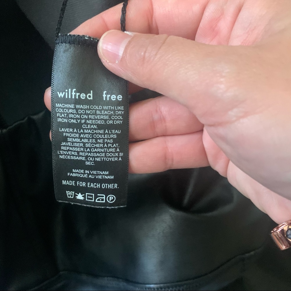Aritzia Wilfred Free Daria Faux Leather Legging Pant - Picture 5 of 11